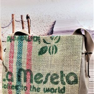 Sac de ville en jute Cécilia , pièce unique de créateur fabriquée à Montpellier