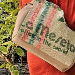 Sac de ville en jute Cecilia porte 150x150 - Sac de ville en jute CECILIA